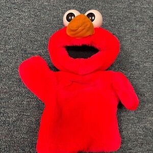 Sesame Street ELMO Hand Puppet Plush (EUC)